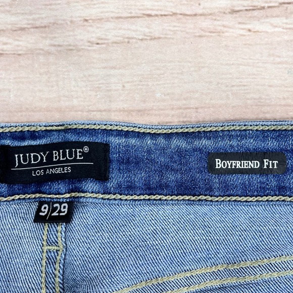 Judy Blue Boyfriend Fit Jeans Medium Wash Blue Denim Womens 9/29 Stretch MidRise - Picture 3 of 9